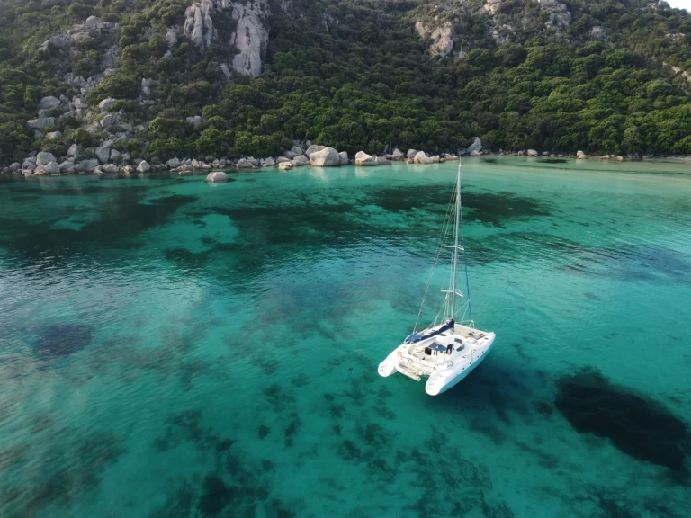 Pronajmout Katamarán se skipperem či ne Fountaine Pajot v Baie de San Ciprianu