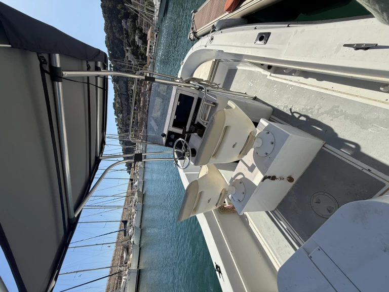 Pronájem lodi Mandelieu-la-Napoule lákavé ceny Quest 207