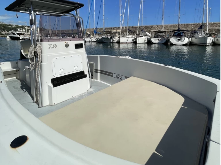 Pronajmout si Four Winns Quest 207 v Mandelieu-la-Napoule