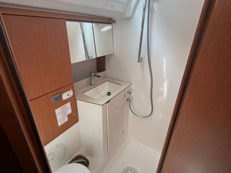 Pronájem lodi Bavaria Bavaria C46 v Preveza na Samboatu