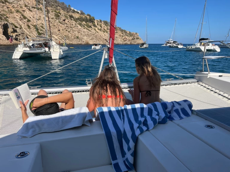 Pronajmout si Leopard Leopard 40 v Alghero