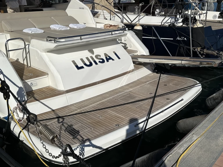 Pronájem Motorová loď Fairline s licencí
