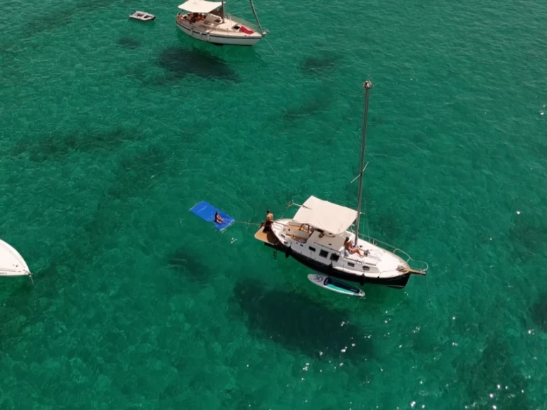 Pronájem Motorová loď Llaut Myabca s licencí