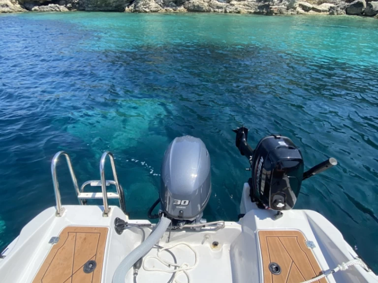 Pronájem lodi Lákka lákavé ceny Optima