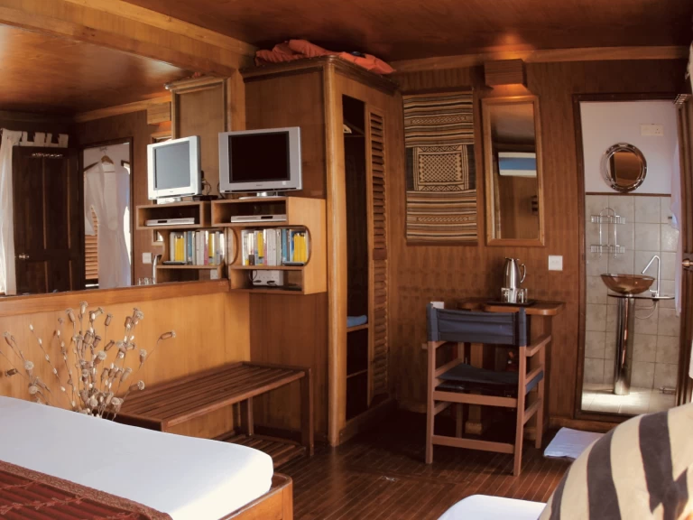 Pronájem lodi  Dhoni 6 pax v Male na Samboatu