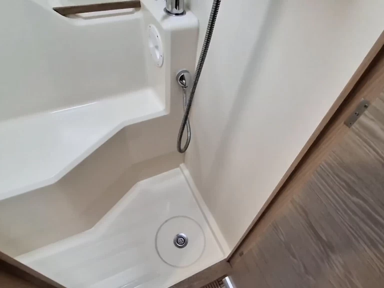 Hanse Hanse 458 jednotlivci a charterové společnosti v Alimos