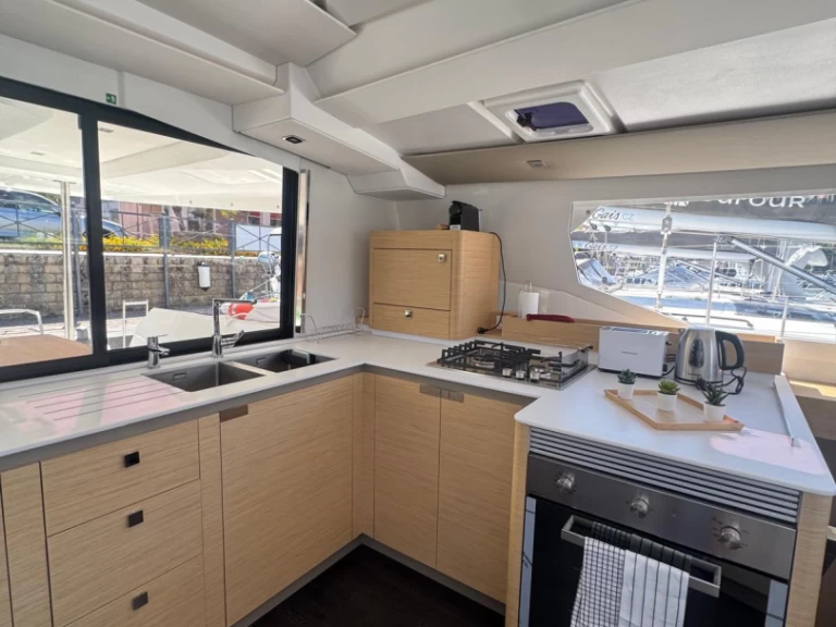 Pronájem lodi Furnari lákavé ceny Tanna 47