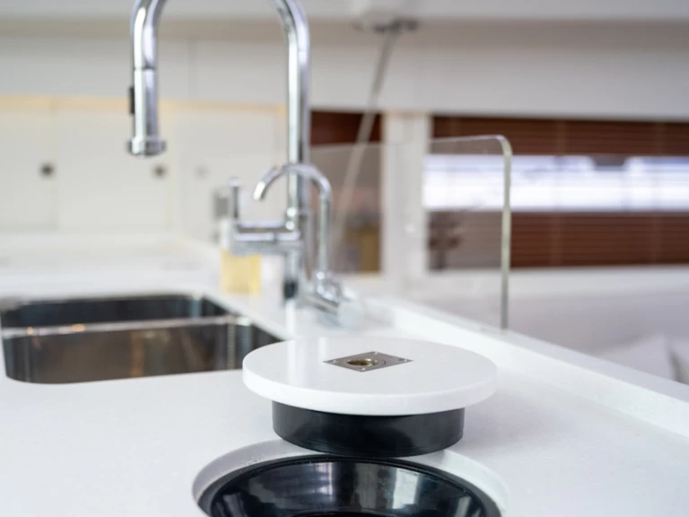 Pronájem lodi RM RM 1380 v La Rochelle na Samboatu