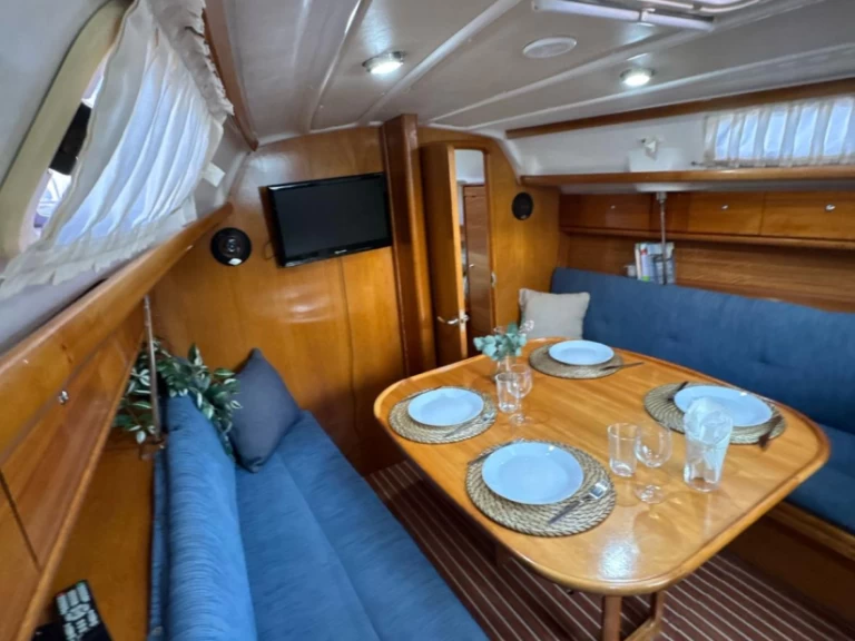 Plachetnice k pronájmu v Puerto deportivo Marina Rubicon za nejlepší cenu