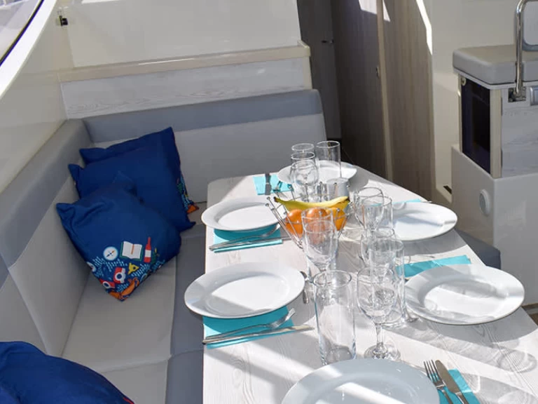 Pronajmout si Le Boat Horizon 4 v Homps