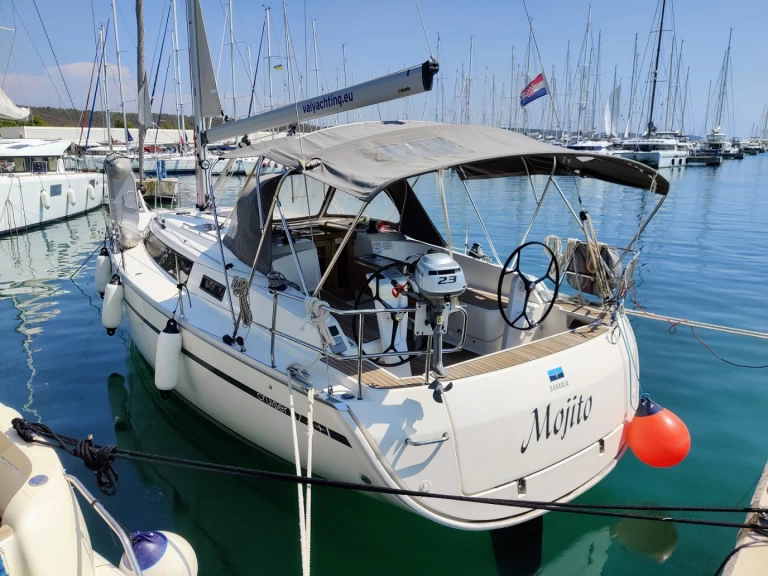 Pronájem jachty v Sukošan -Bavaria Cruiser 37 na Samboatu
