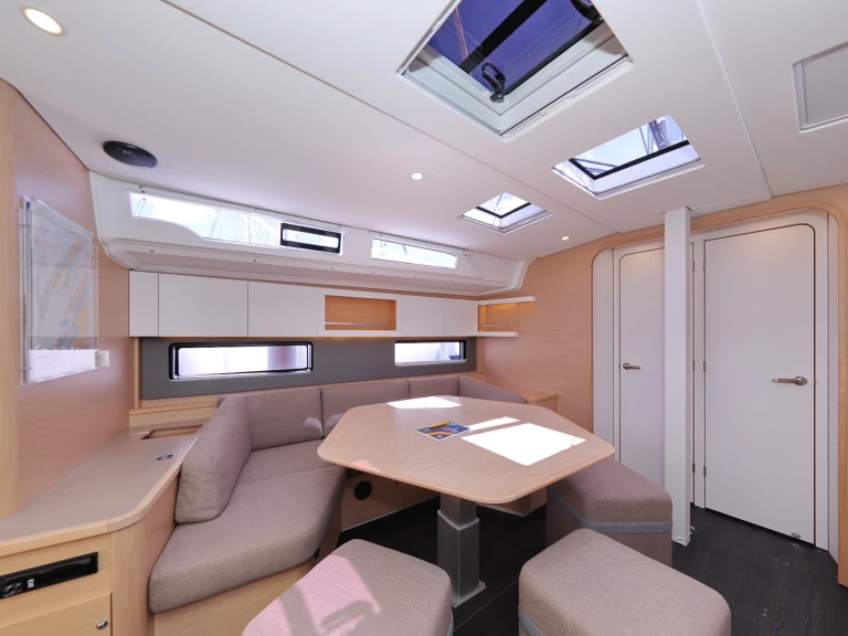 Pronájem lodi Dufour Dufour 44 v Trogir na Samboatu