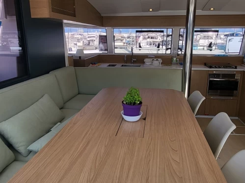 Katamarán k pronájmu v Capo d'Orlando za nejlepší cenu