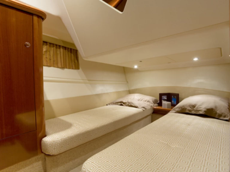 Pronájem Motorová loď v Panaji -Prestige Prestige 36