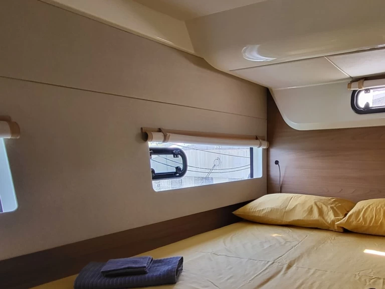 Pronájem jachty v Capo d'Orlando -Bali Bali Catsmart na Samboatu