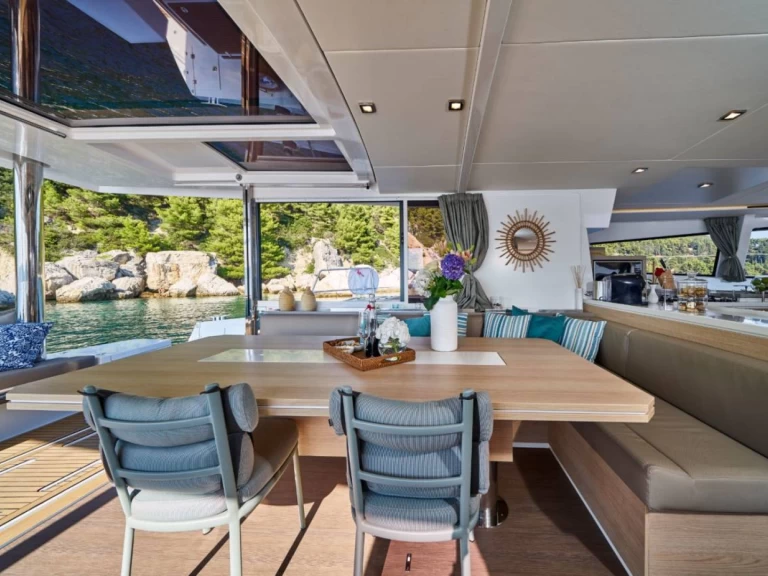 Pronajmout si Bali Bali 5.4 v Golfo Aranci