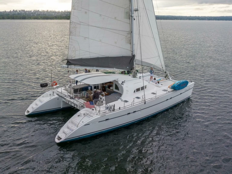 Pronajmout si Lagoon Lagoon 570 v La Ciotat