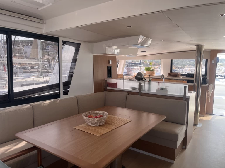 Pronájem lodi Bali Bali 4.6 (owner's version) v Lavrio na Samboatu