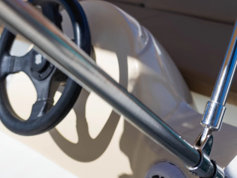 Motorová loď k pronájmu v Sant Antoni de Portmany za nejlepší cenu