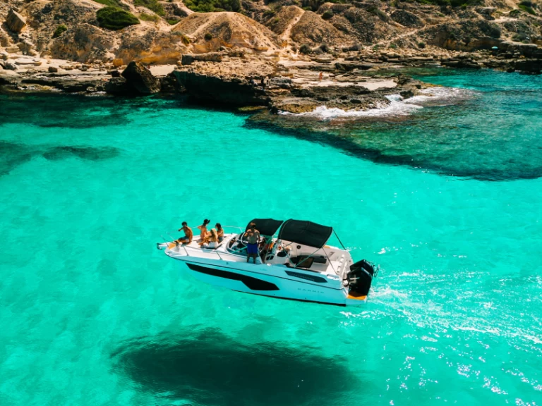 Pronájem lodi Karnic SL800 v s'Arenal na Samboatu