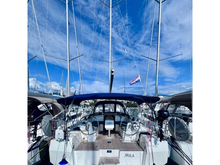 Pronájem lodi Bavaria Bavaria C38 v Novi Vinodolski na Samboatu