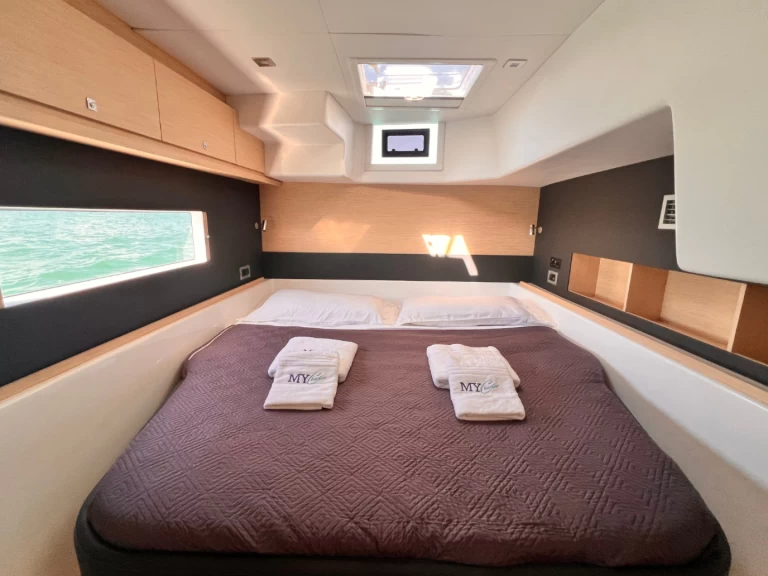 Pronájem lodi Castiglioncello lákavé ceny Dufour Catamarans 48 Sail