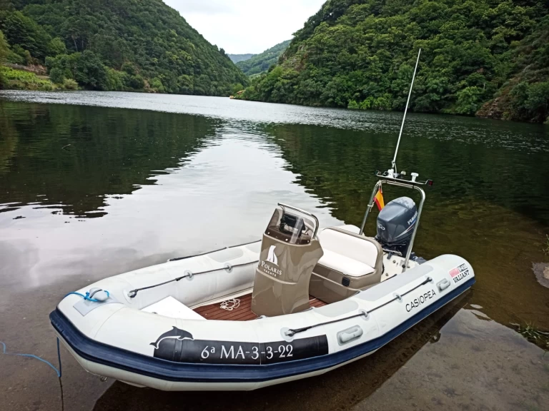 Pronájem Polotuhá loď v Vilanova de Arousa -Valiant 450