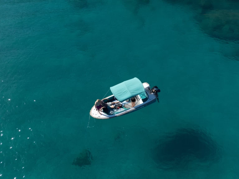 Pronájem Motorová loď Marion s licencí