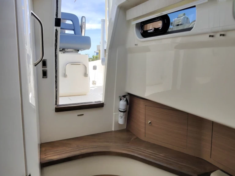 Motorová loď k pronájmu v Anna Maria Island za nejlepší cenu