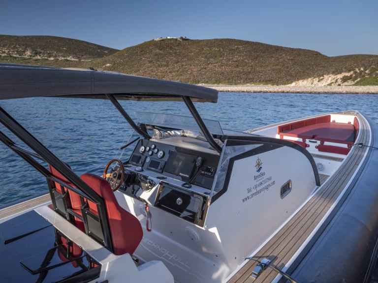 Pronájem lodi Technohull Omega 41 v Patmos na Samboatu