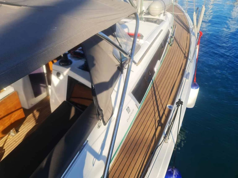 Pronájem jachty v Murter-Kornati -Dufour Dufour 430 na Samboatu