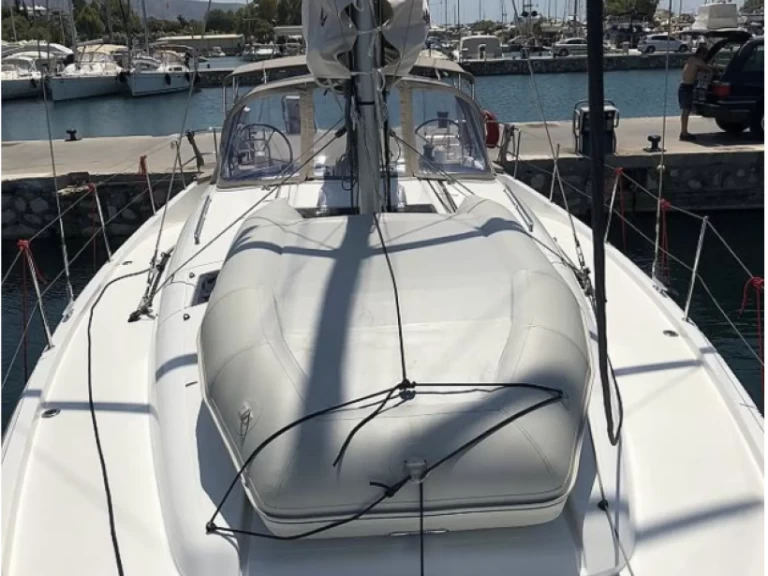 Pronajmout Plachetnice se skipperem či ne Jeanneau v Lefkáda