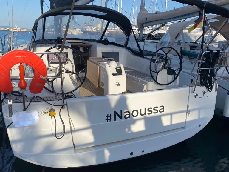 Pronajmout si Jeanneau Sun Odyssey 410 v Palma de Mallorca
