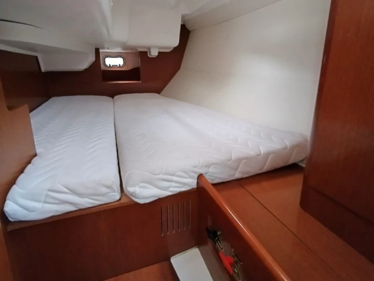 Pronájem Plachetnice v Saint-Quay-Portrieux -Bénéteau Oceanis 37