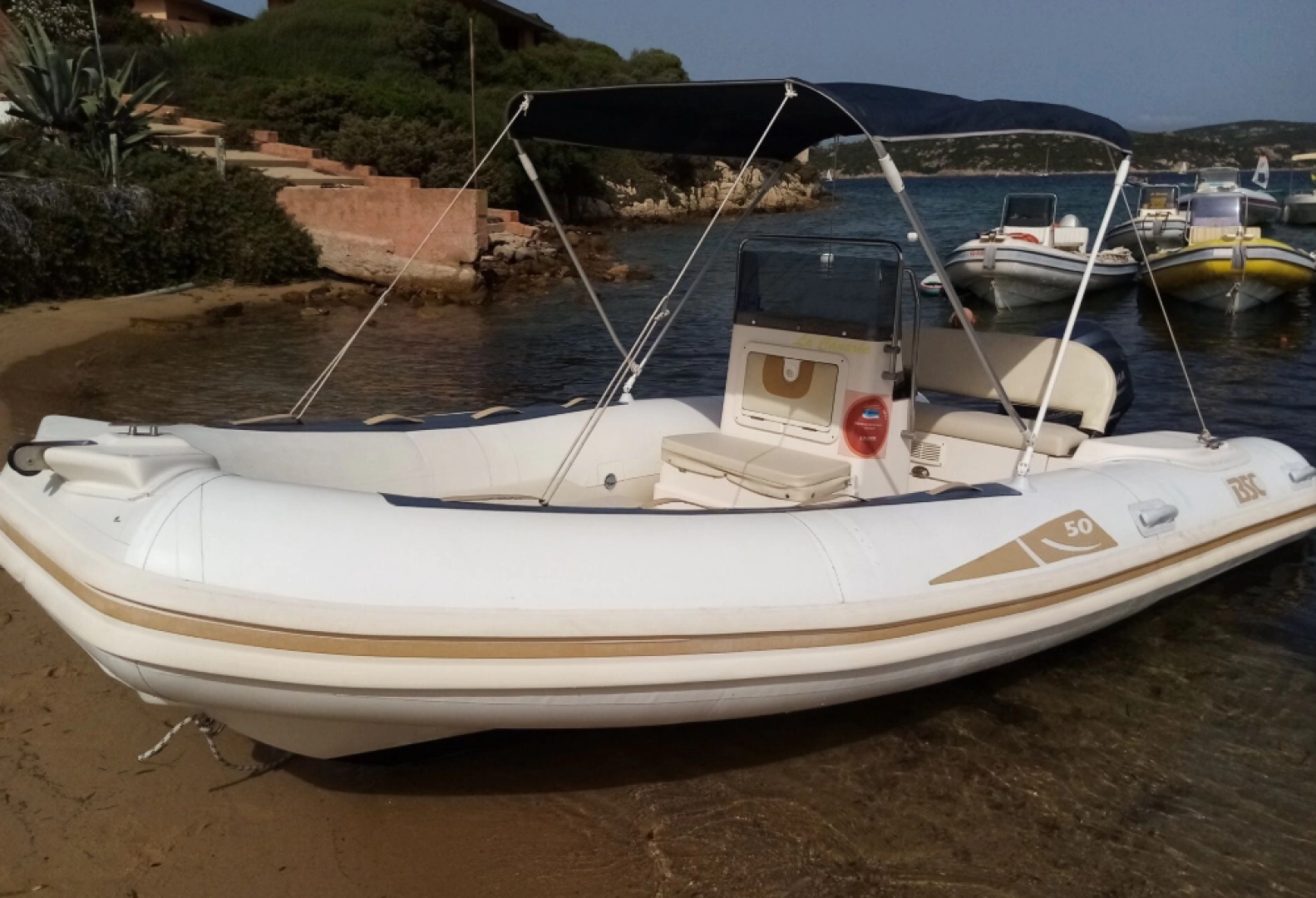 Bsc BSC 50 jednotlivci a charterové společnosti v Palau