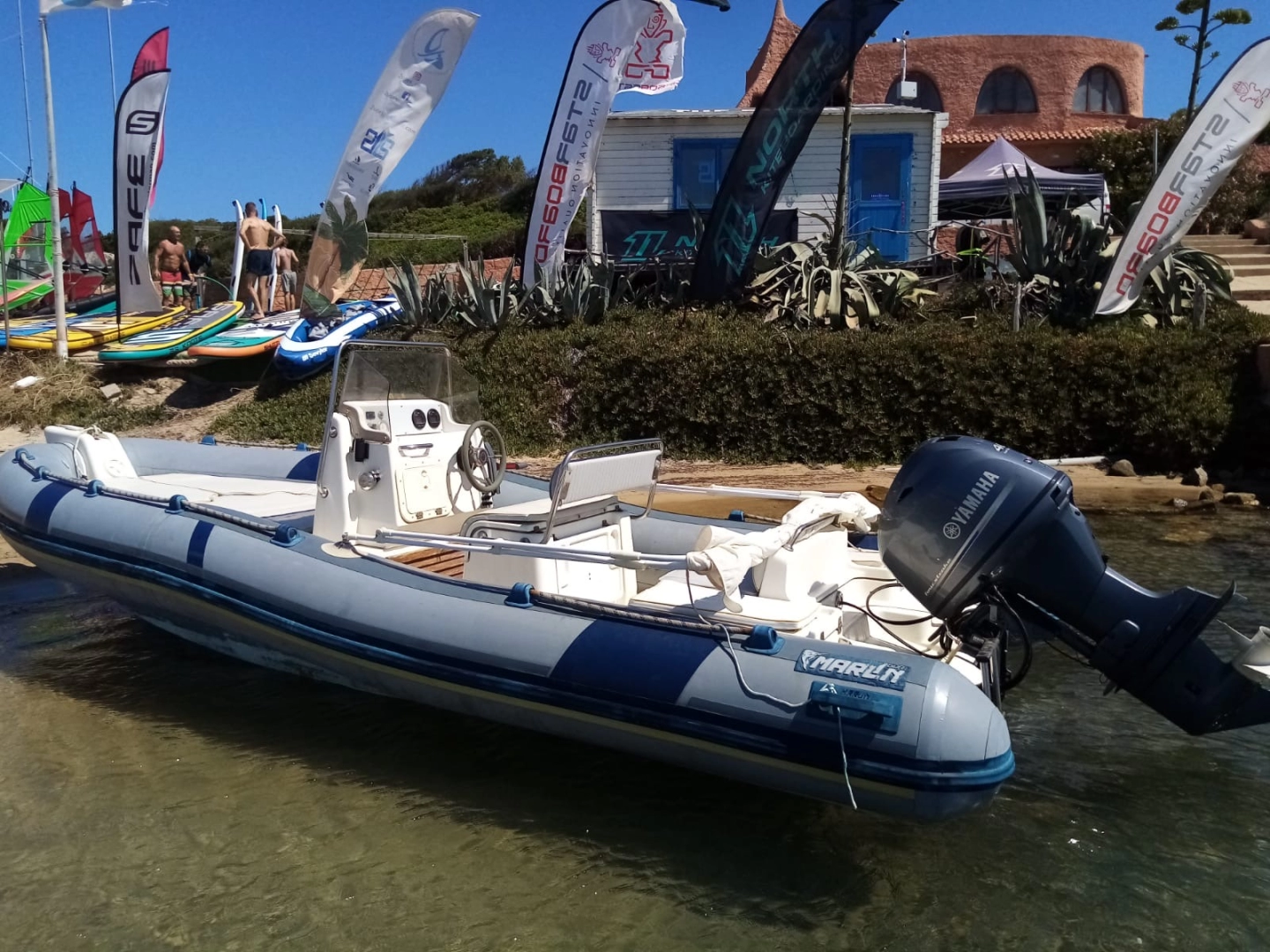Pronájem Polotuhá loď v Palau -Marlin Boat 575