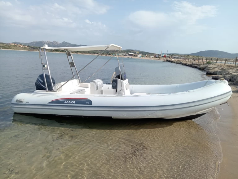 Pronájem Polotuhá loď v Palau -Predator 570