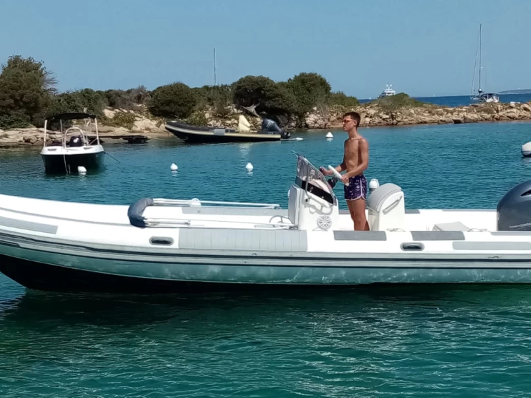 Pronajmout Polotuhá loď se skipperem či ne Bsc v Palau