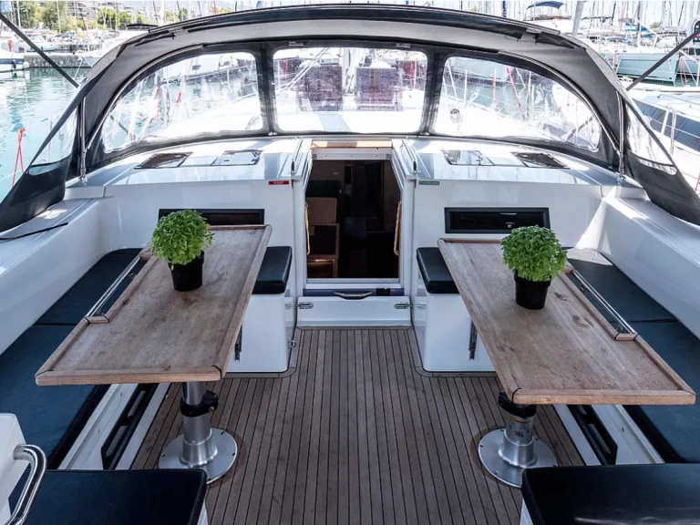 Plachetnice k pronájmu v Lefkáda za nejlepší cenu