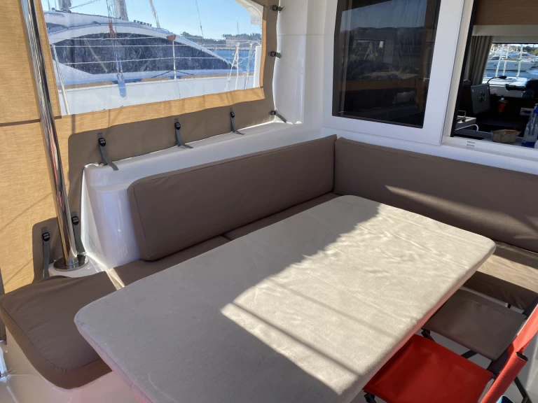 Pronájem lodi Lagoon Lagoon 40 v Hyeres na Samboatu