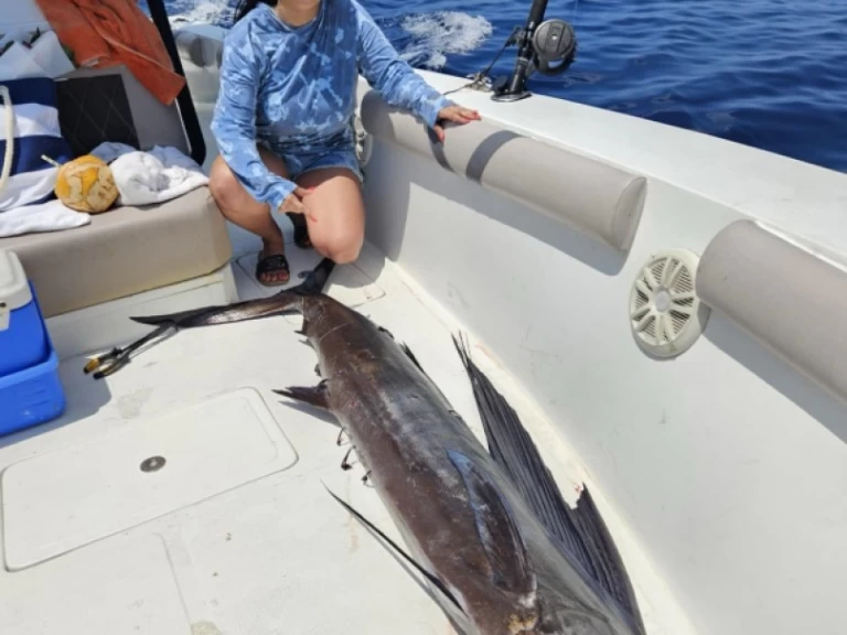 Pronajmout Motorová loď se skipperem či ne Touring 24 v Kendhoo