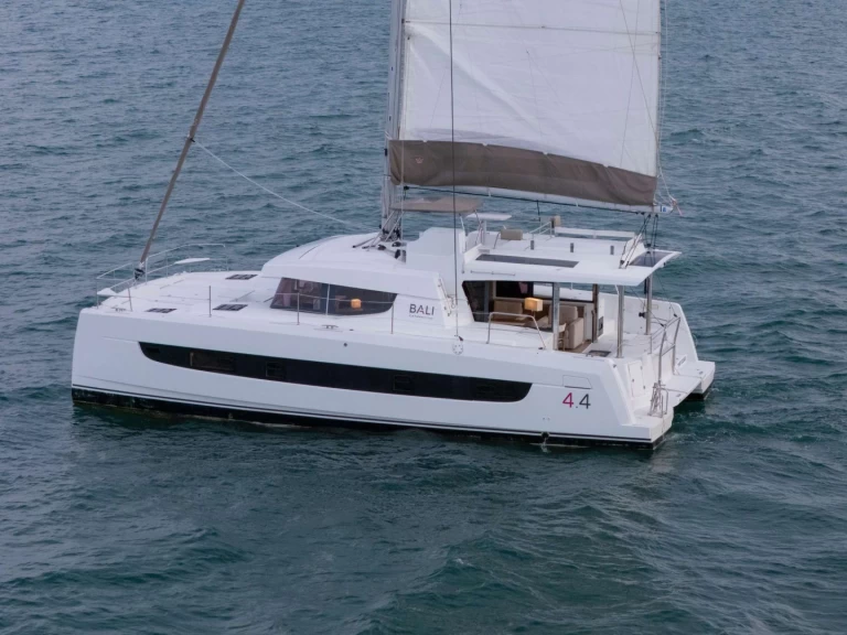 Pronajmout si Bali POINT CLEAR v Belize