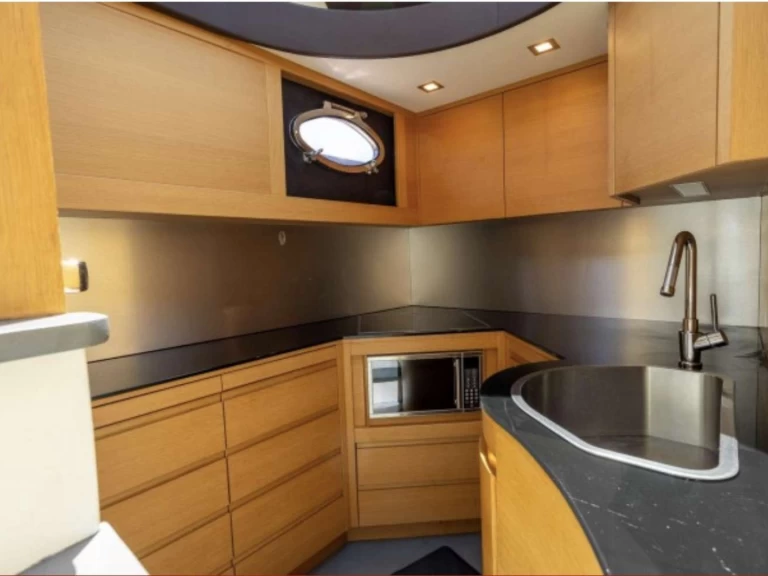 Pronájem Jachta v Miami -Pershing Wind