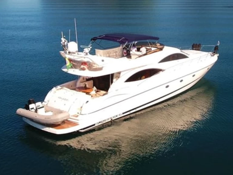 Sunseeker Manhattan 74 jednotlivci a charterové společnosti v Angra dos Reis