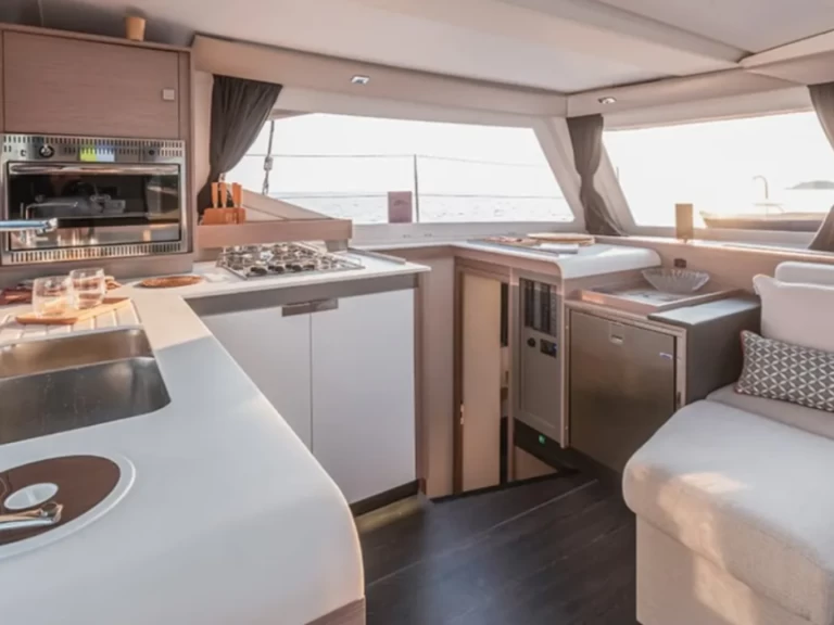 Pronájem Katamarán v Paleros -Fountaine Pajot Isla 40