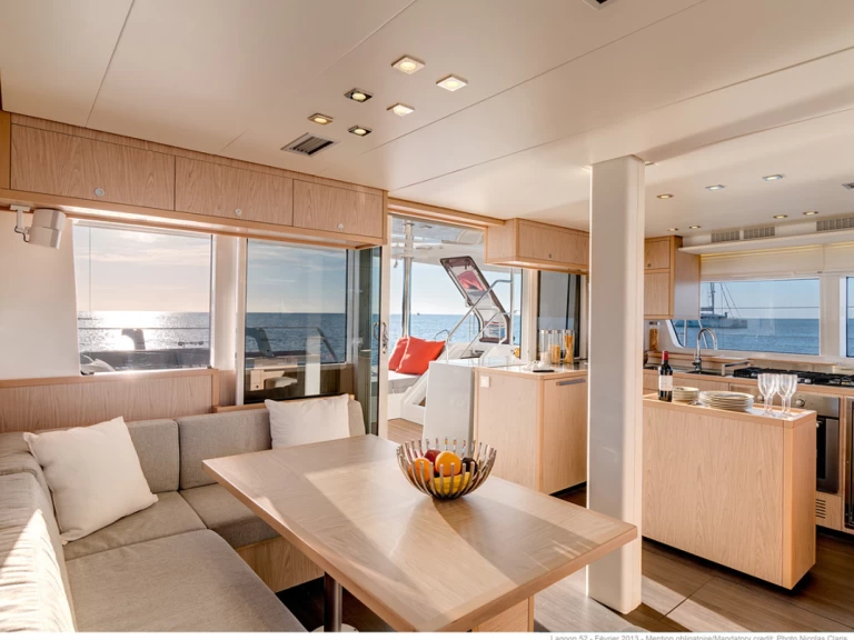 Katamarán k pronájmu v La Paz za nejlepší cenu