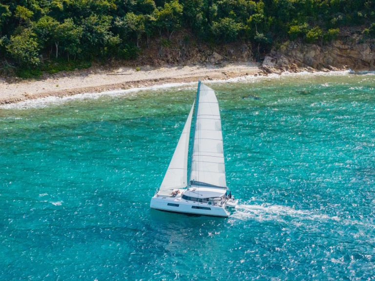 Pronájem lodi Road Town lákavé ceny Nautitech 44 Open