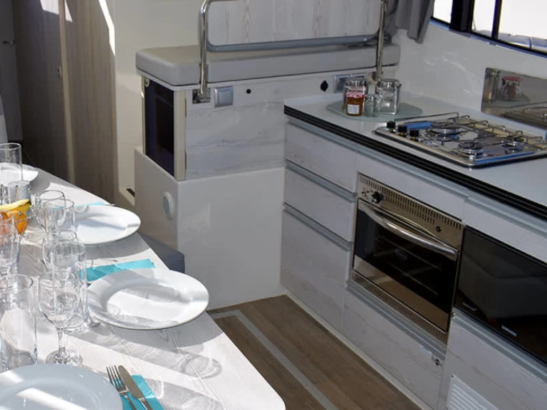 Pronajmout si Le Boat Horizon 4 v Branges