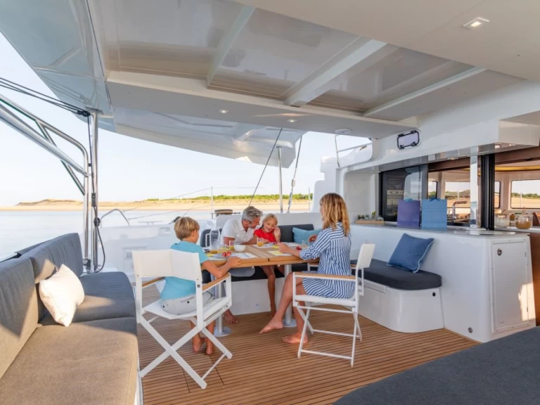 Pronájem lodi Preveza lákavé ceny Lagoon 46