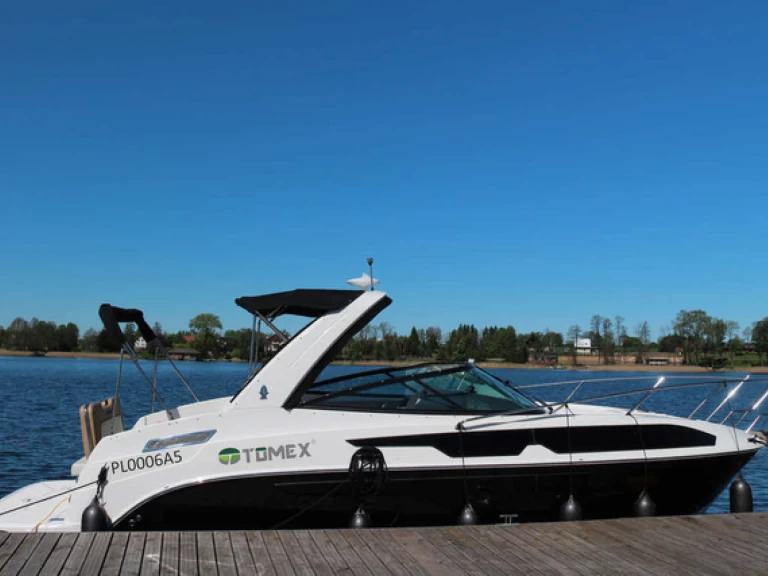 Motorová loď k pronájmu v Górkło za nejlepší cenu